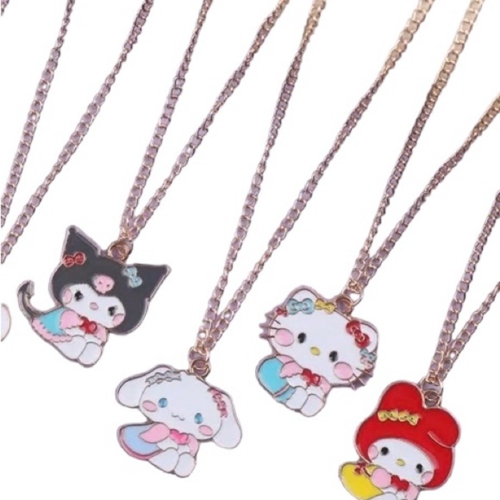 Sanrio character pendant necklace set
